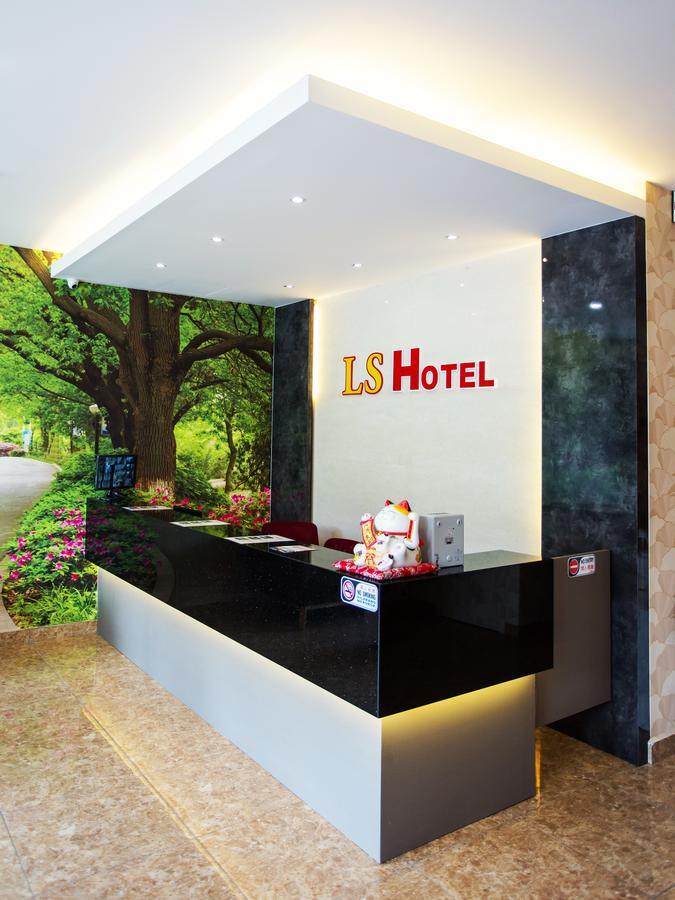 Ls Hotel Johor Bahru Exterior photo