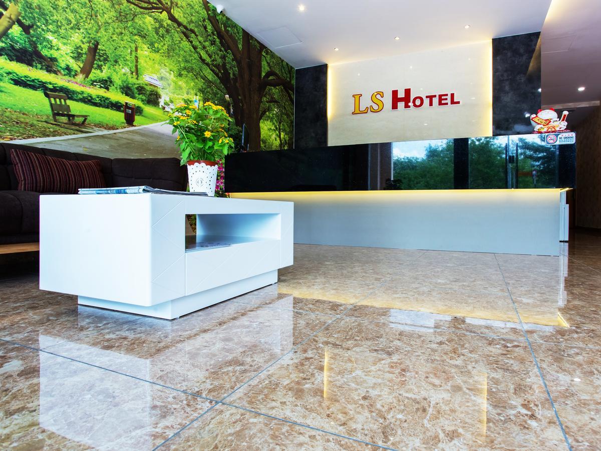 Ls Hotel Johor Bahru Exterior photo